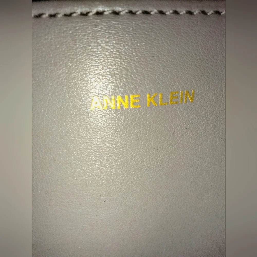Anne Klein (Size Large) Gray Black Tassel Double Shoulder Strap & Hand Tote Bag